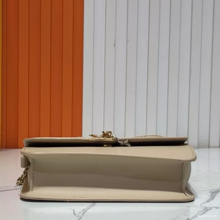Messenger Bags Bright Women Vuitton For 686 Louis 0830